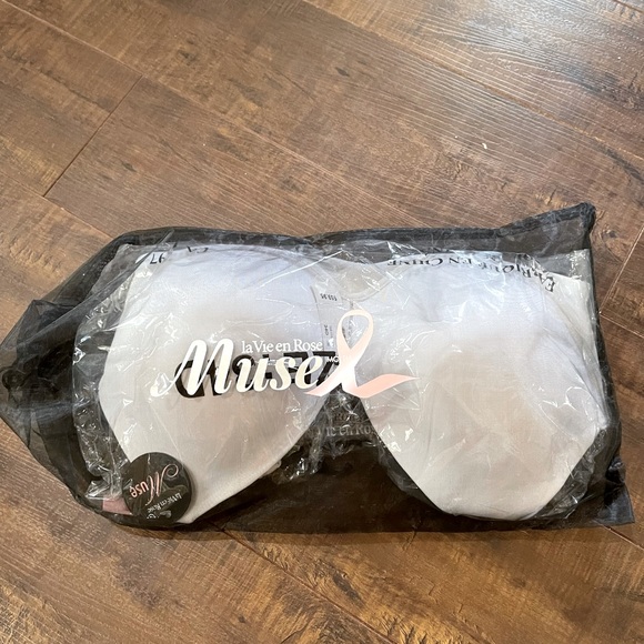 La Vie En Rose Muse Mastectomy Bra 34D/34AA-B - Picture 3 of 4